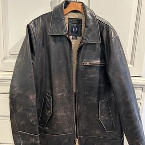 Men’s vintage GAP leather jacket, large